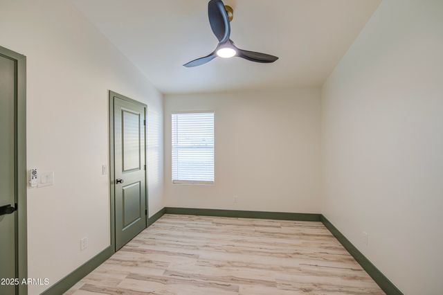 5416 W MYRTLE Avenue, Glendale, AZ 85301