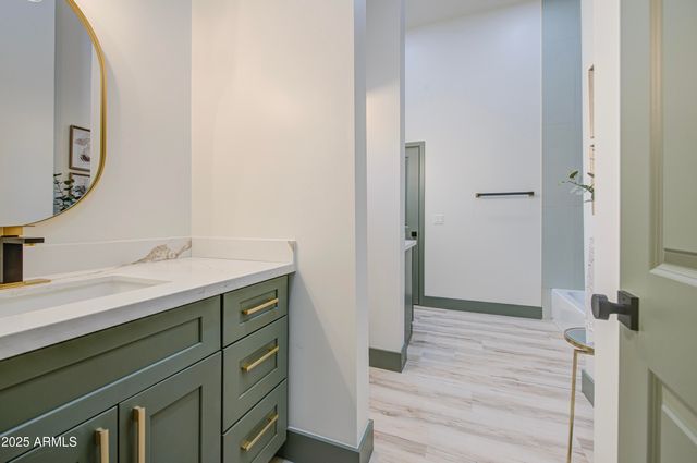 5416 W MYRTLE Avenue, Glendale, AZ 85301