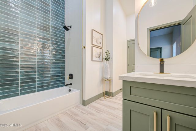 5416 W MYRTLE Avenue, Glendale, AZ 85301