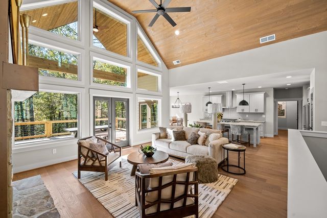 158 Tree Line Lane, Ellijay, GA 30536