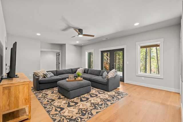 158 Tree Line Lane, Ellijay, GA 30536