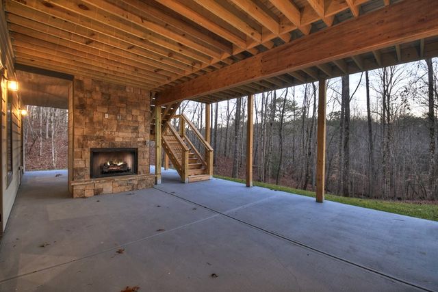 158 Tree Line Lane, Ellijay, GA 30536