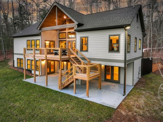 158 Tree Line Lane, Ellijay, GA 30536