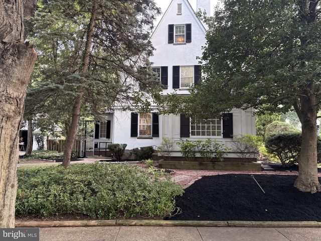 30 BEDFORD CT, Wilmington, DE 19805