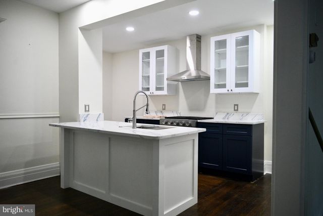 30 BEDFORD CT, Wilmington, DE 19805