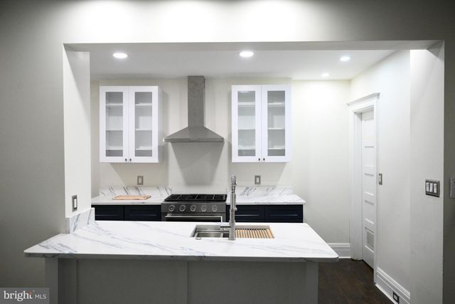 30 BEDFORD CT, Wilmington, DE 19805