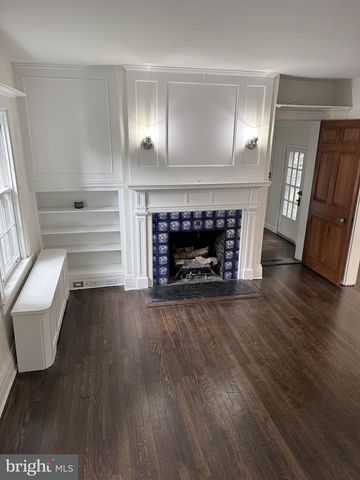 30 BEDFORD CT, Wilmington, DE 19805