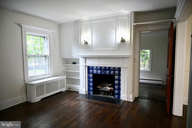 30 BEDFORD CT, Wilmington, DE 19805
