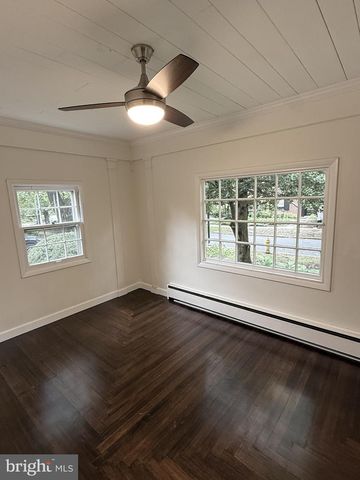 30 BEDFORD CT, Wilmington, DE 19805