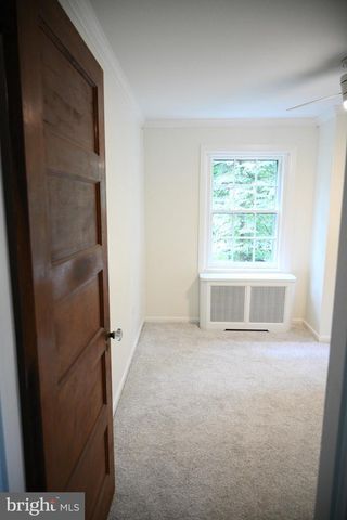 30 BEDFORD CT, Wilmington, DE 19805