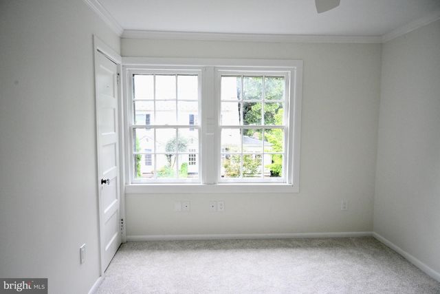 30 BEDFORD CT, Wilmington, DE 19805