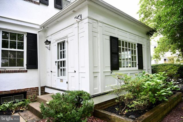 30 BEDFORD CT, Wilmington, DE 19805