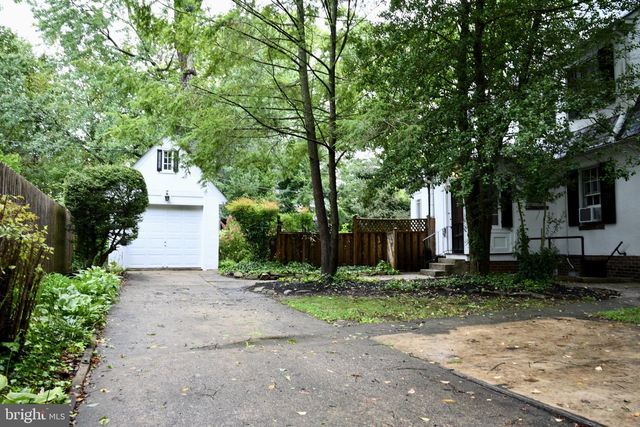 30 BEDFORD CT, Wilmington, DE 19805