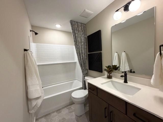 1649 Lund Way, Shakopee, MN 55379