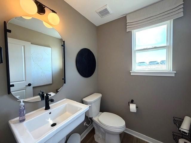 1649 Lund Way, Shakopee, MN 55379