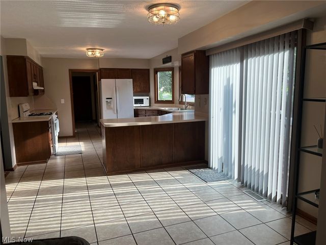 1158 Stonecrest Drive, Tallmadge, OH 44278