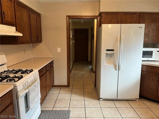 1158 Stonecrest Drive, Tallmadge, OH 44278