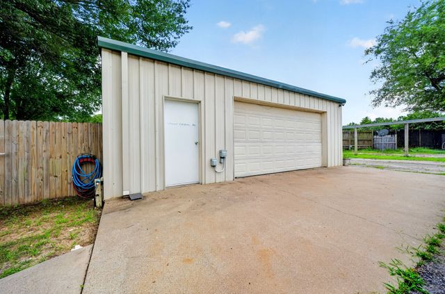 111 Vz County Road 2806, Mabank, TX 75147