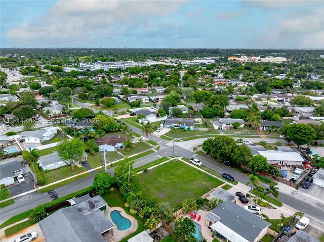3644 SW 21st Street, Fort Lauderdale, FL 33312