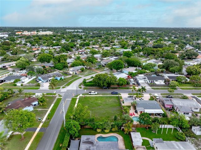 3644 SW 21st Street, Fort Lauderdale, FL 33312