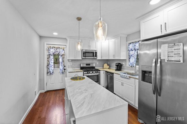 639 Parkview Avenue, North Plainfield, NJ 07063