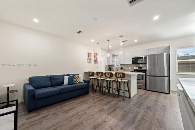 329 SW 15th Ave, Miami, FL 33135