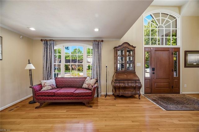 504 Sandy Valley CT, Virginia Beach, VA 23452