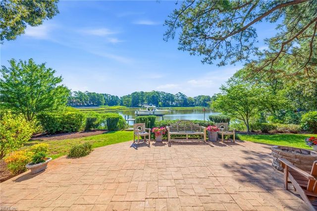 504 Sandy Valley CT, Virginia Beach, VA 23452
