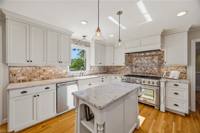 504 Sandy Valley CT, Virginia Beach, VA 23452