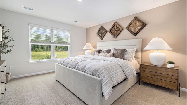 906 Farmers Passage Loop, Loris, SC 29569