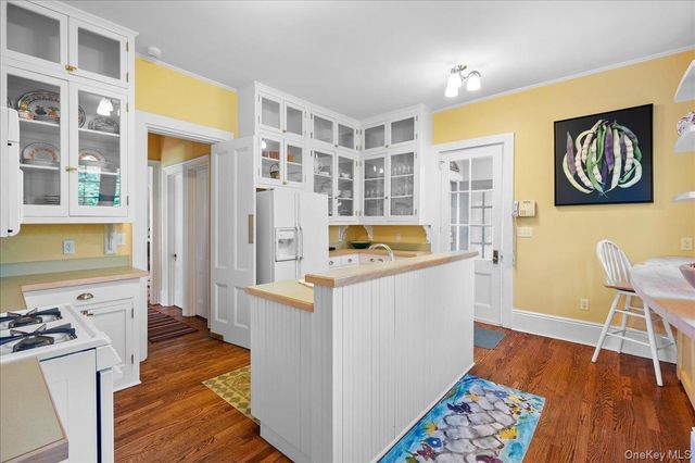 260 N Broadway, Nyack, NY 10960