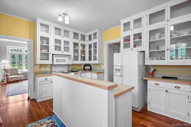 260 N Broadway, Nyack, NY 10960