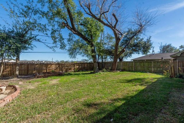 2429 Shenandoah Drive, Pasadena, TX 77502
