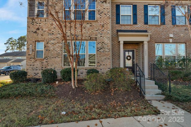 3005 Honeylocust Lane, Fort Mill, SC 29707