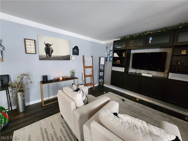 2563 Chestnut Street, Girard, OH 44420