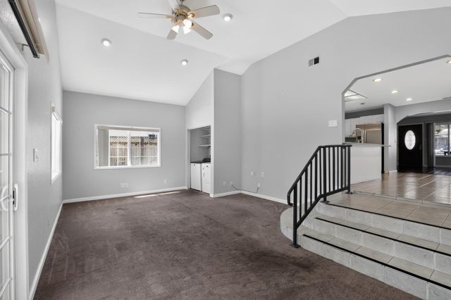 135 N Claremont Avenue, San Jose, CA 95127
