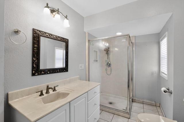 135 N Claremont Avenue, San Jose, CA 95127