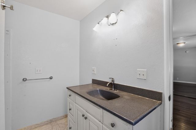 135 N Claremont Avenue, San Jose, CA 95127