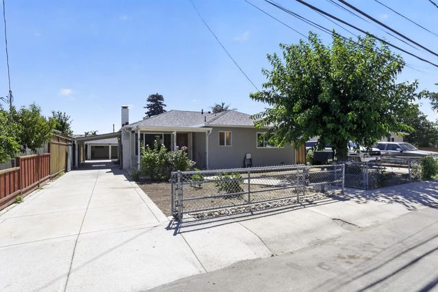 135 N Claremont Avenue, San Jose, CA 95127