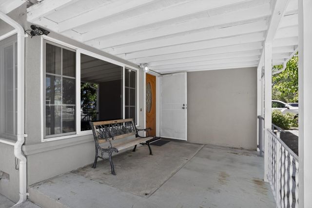 135 N Claremont Avenue, San Jose, CA 95127