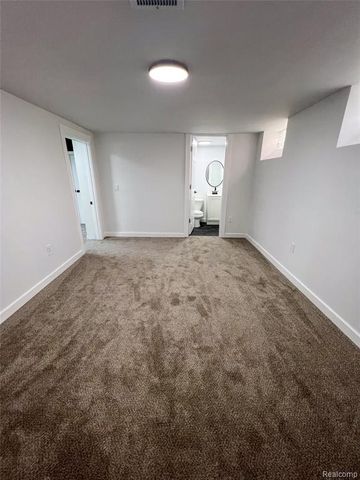 18603 Roselawn Street, Detroit, MI 48221