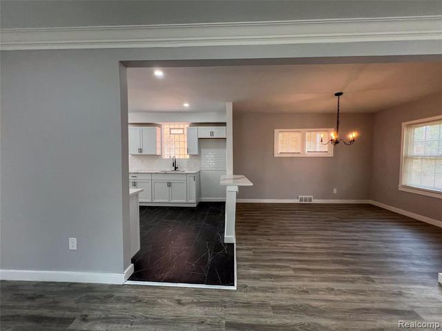 18603 Roselawn Street, Detroit, MI 48221