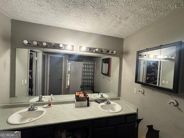 2522 Wild Rose Circle, Lawrenceville, GA 30044