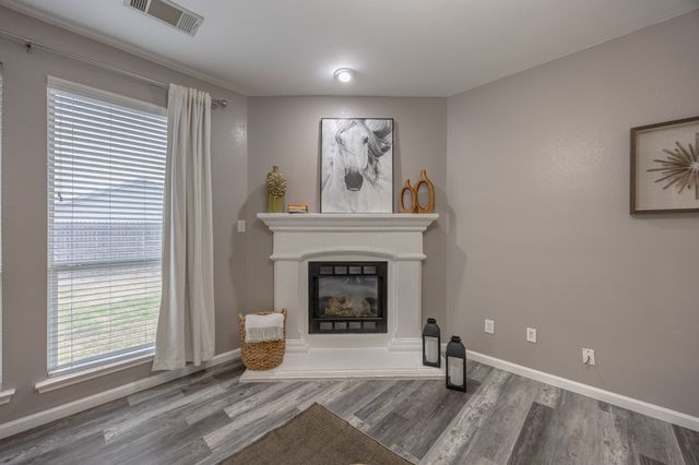 6428 Alexandra Meadows Drive, Fort Worth, TX 76131