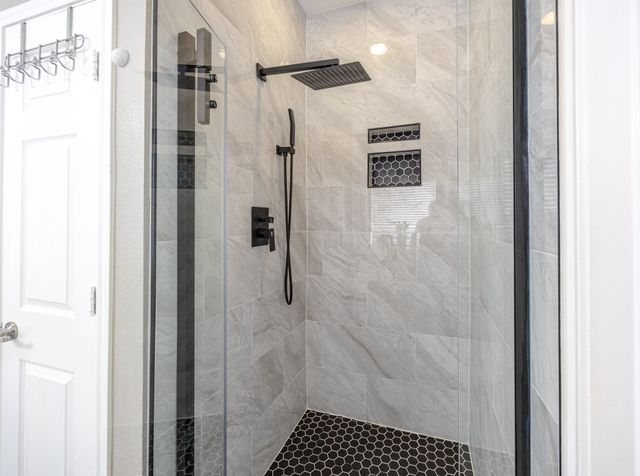 6428 Alexandra Meadows Drive, Fort Worth, TX 76131