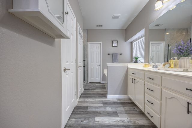 6428 Alexandra Meadows Drive, Fort Worth, TX 76131