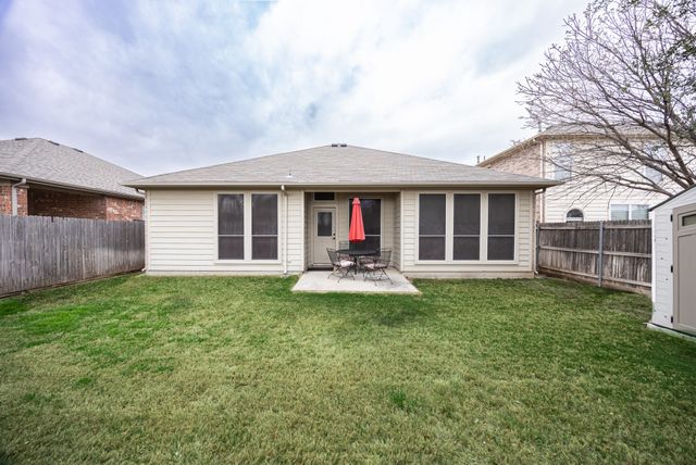 6428 Alexandra Meadows Drive, Fort Worth, TX 76131