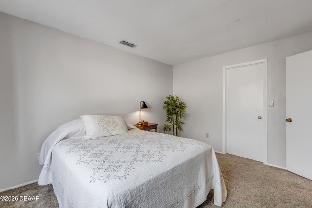 47 Crooked Pine Road, Port Orange, FL 32128