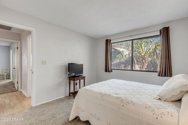 47 Crooked Pine Road, Port Orange, FL 32128