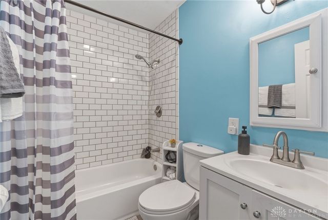 409 Millard Drive, Franklin, OH 45005